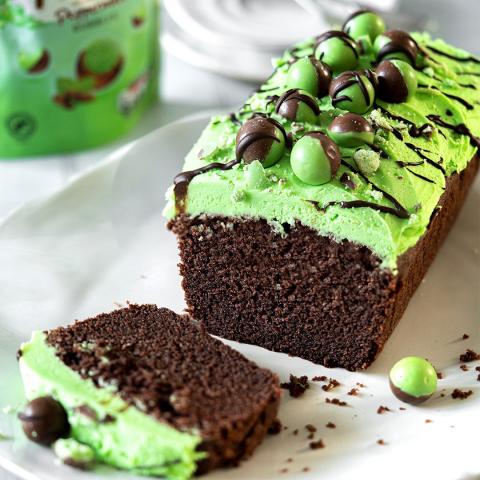 Aero® Mint Chocolate Loaf Cake